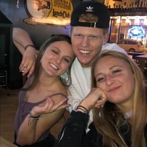 Meet your Posher, Dana